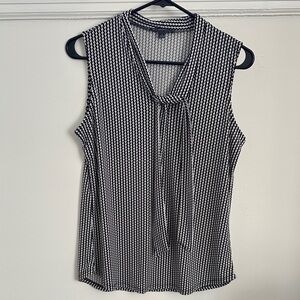 Adrianna Papell Monochrome Sleeveless Blouse